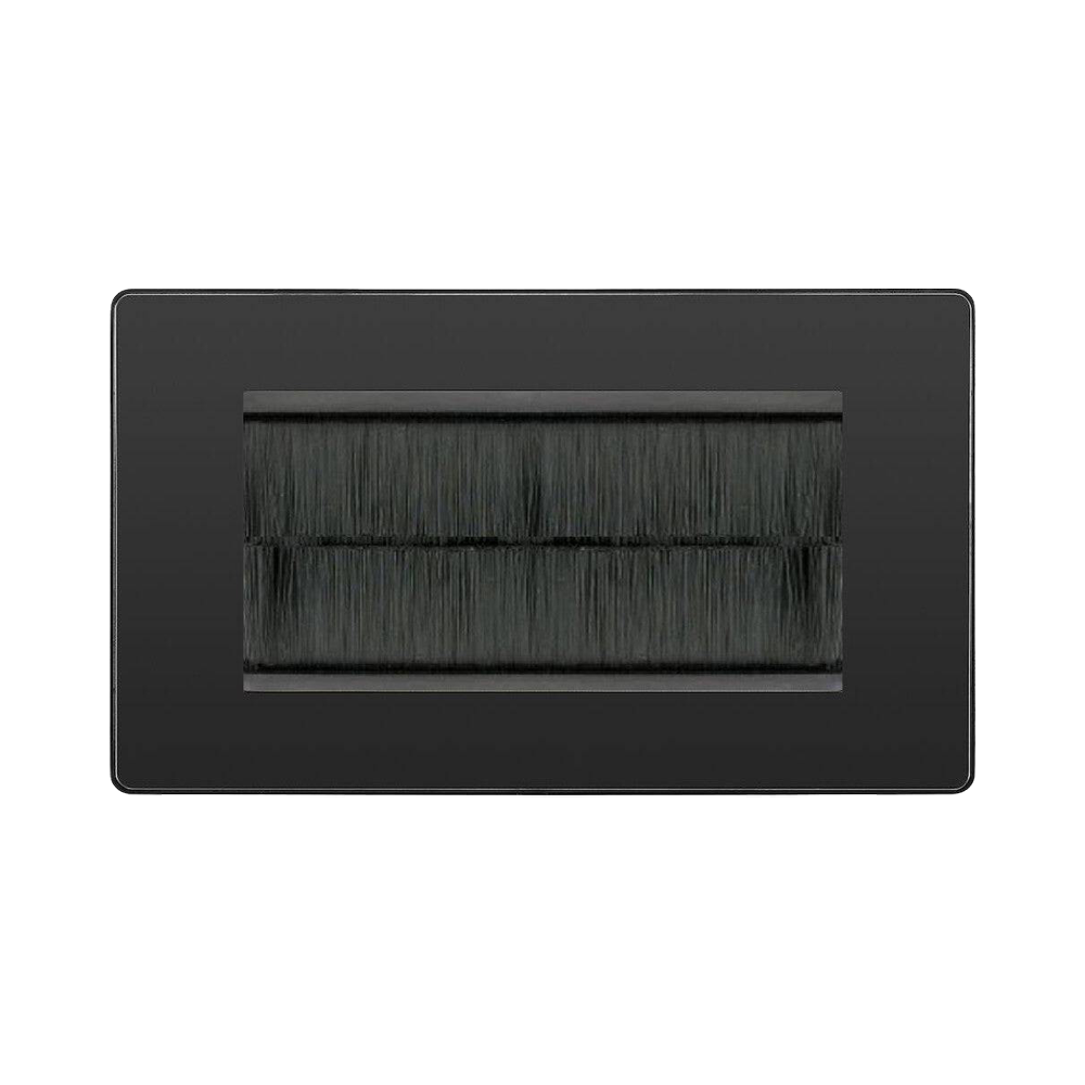 BG Evolve Matt Black 4G Cable Brush Outlet PCDMB4GBRB