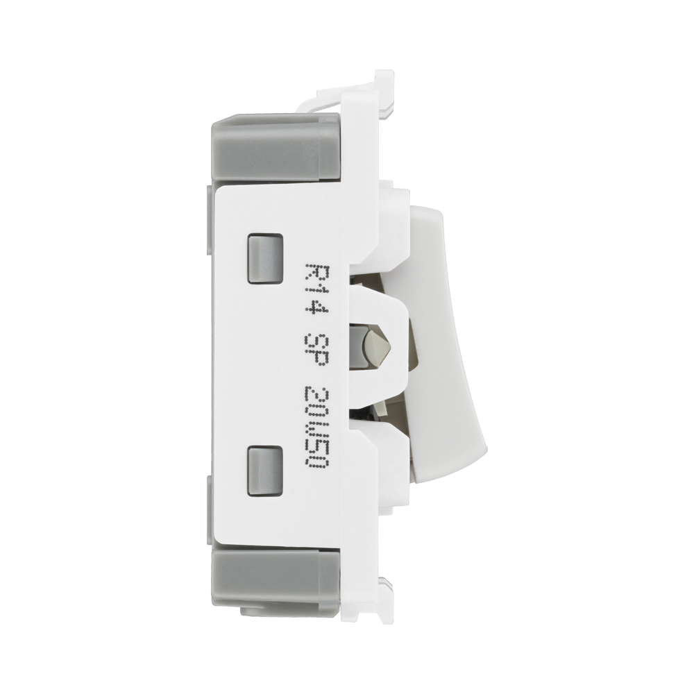 BG White Moulded PVC 20A Retractive Grid Module R14 – product view 4